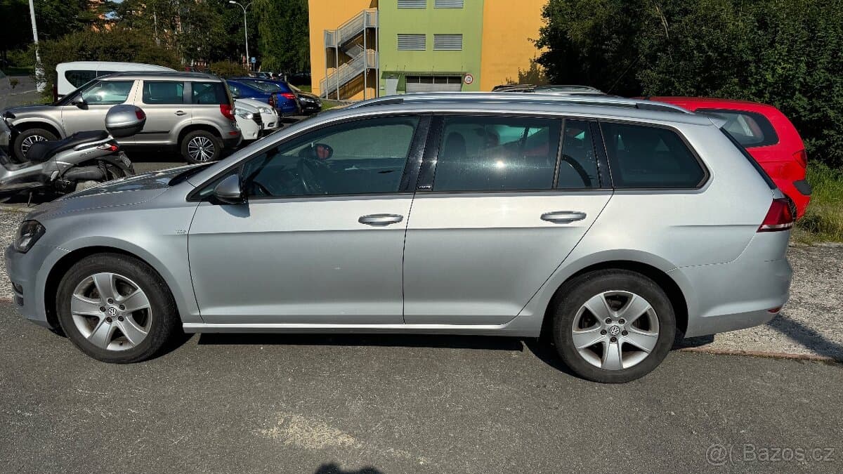 2017 Volkswagen GOLF