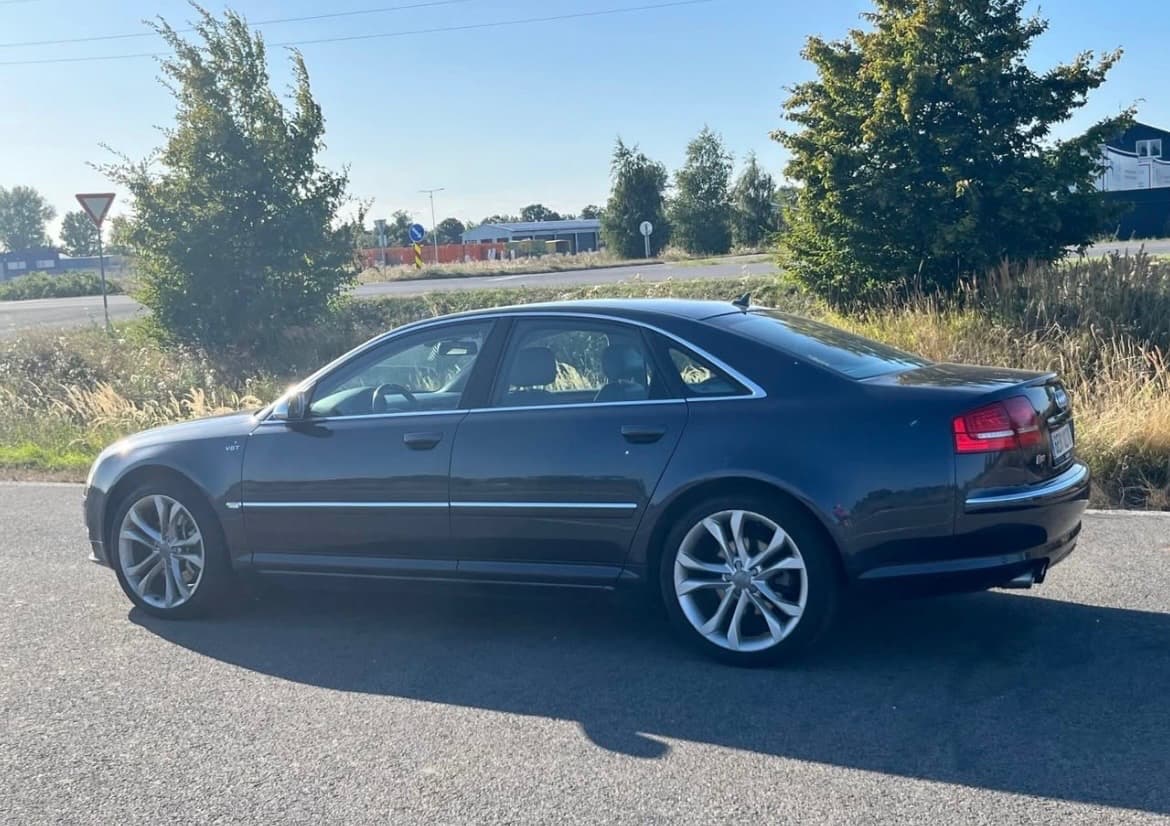 Audi A8