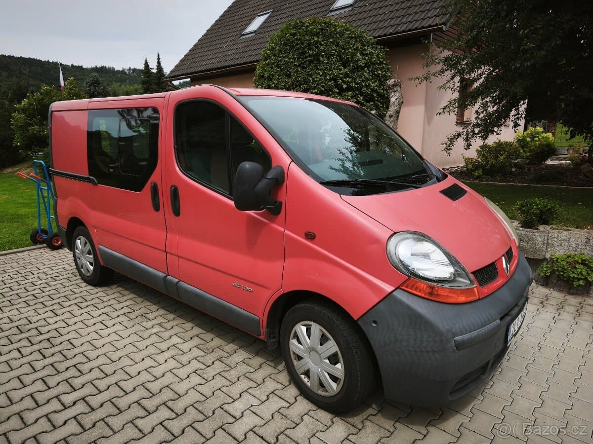 2005 Renault TRAFIC
