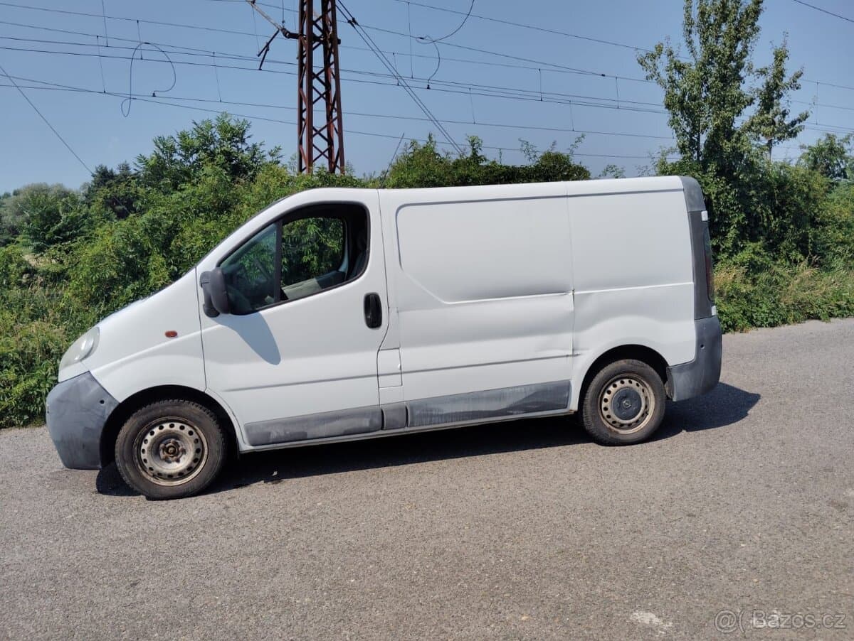 2005 Opel VIVARO