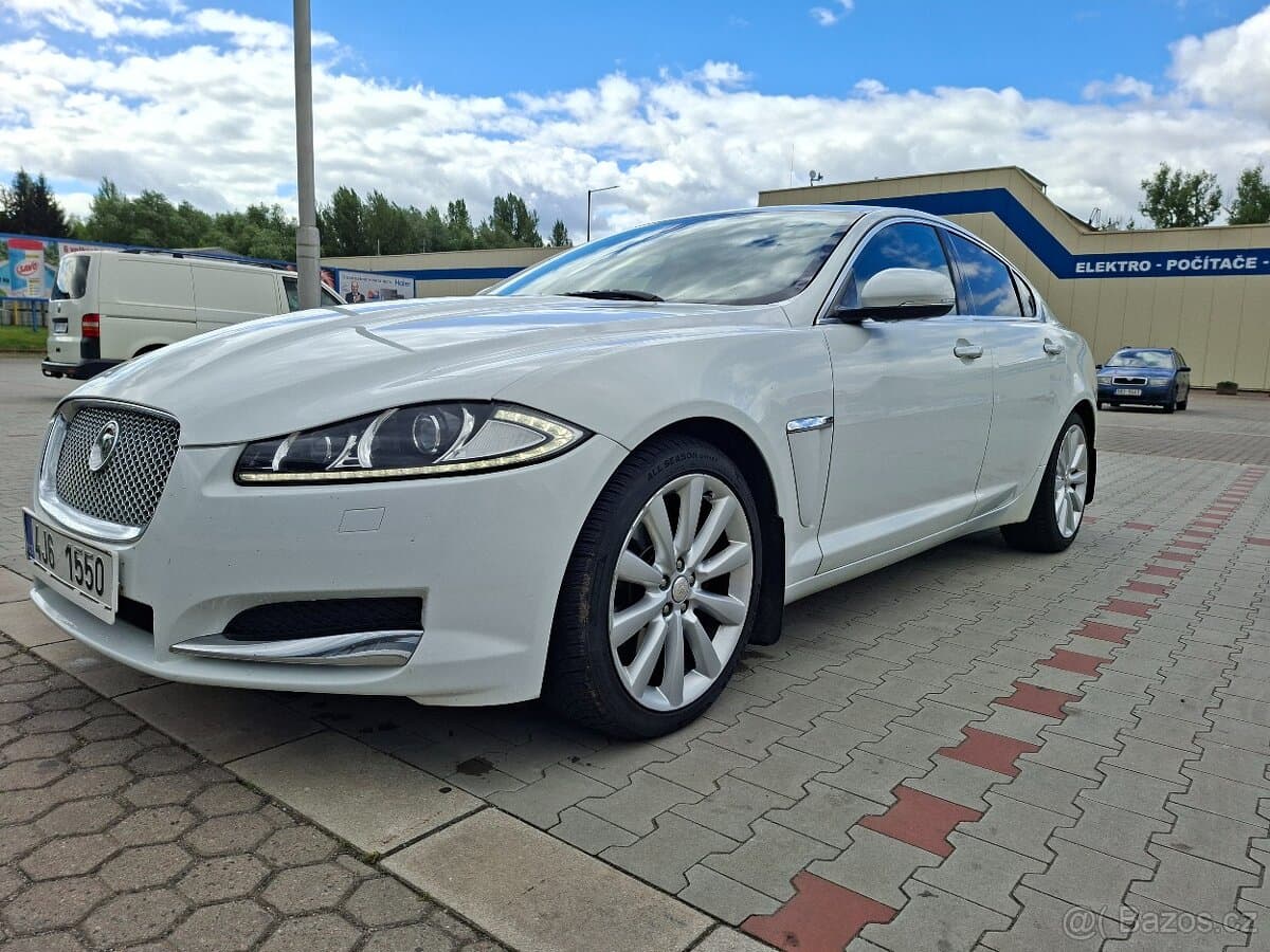 2012 Jaguar XF