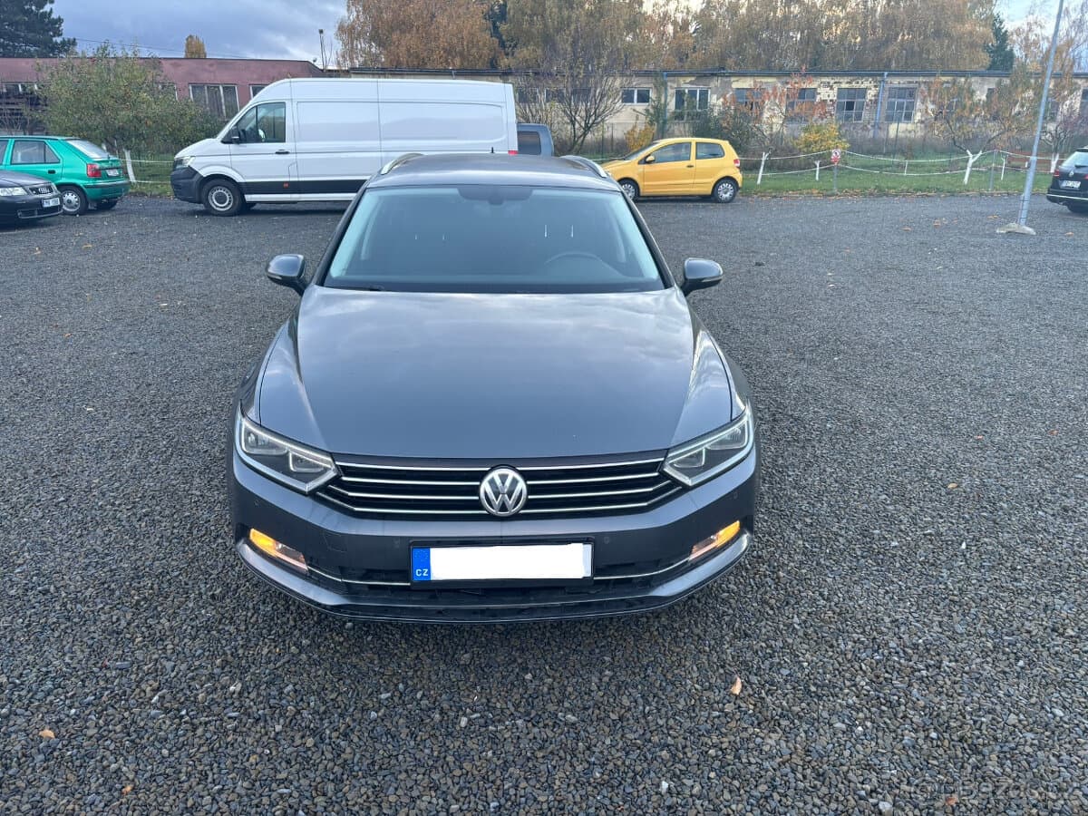 2016 Volkswagen PASSAT
