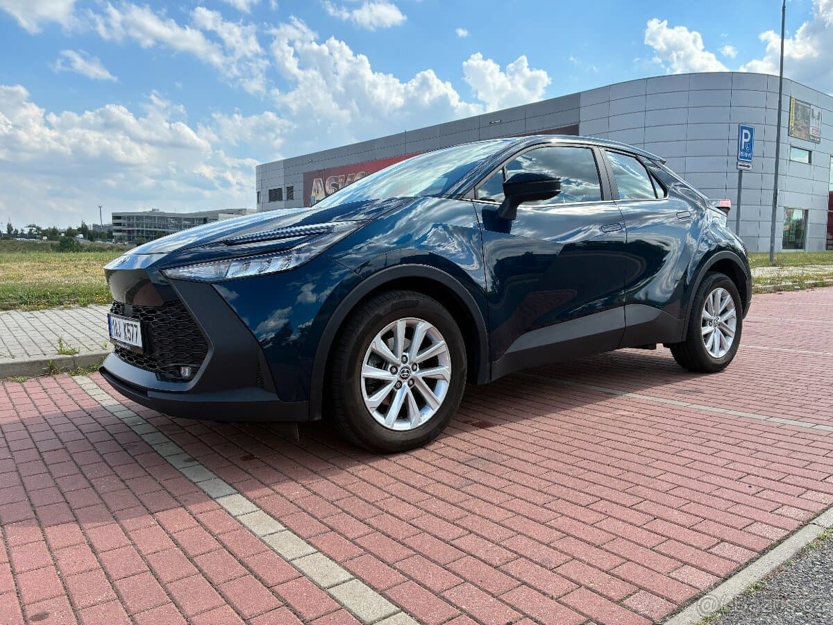 2025 Toyota C-HR