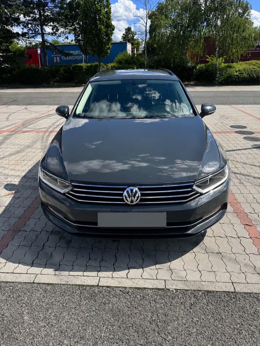 2016 Volkswagen PASSAT
