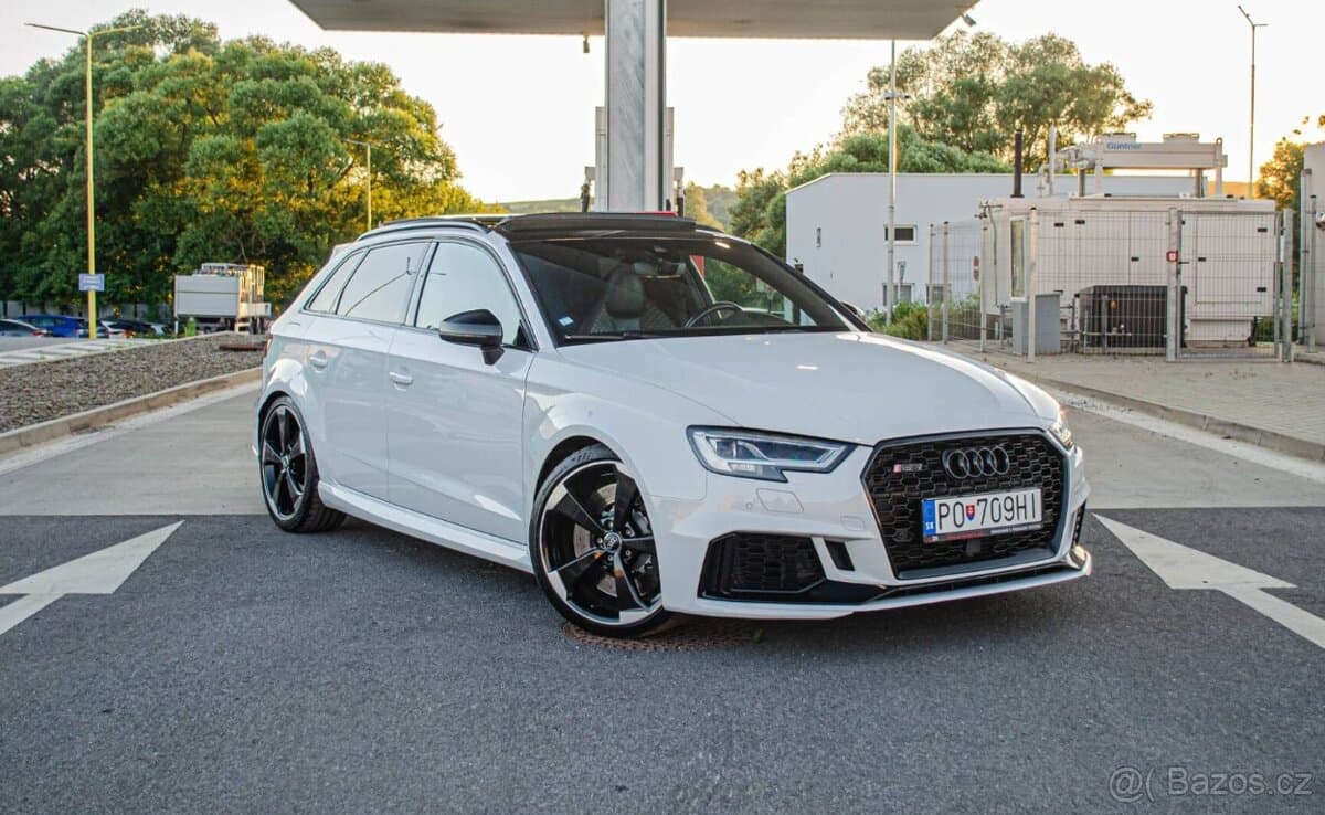 2017 Audi RS3