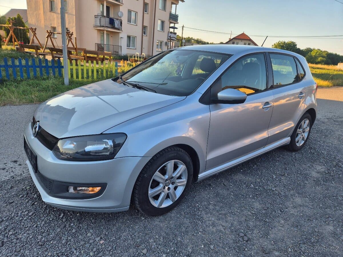 2011 Volkswagen POLO