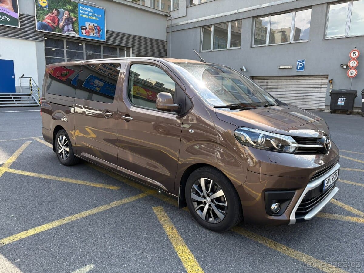 Toyota PROACE