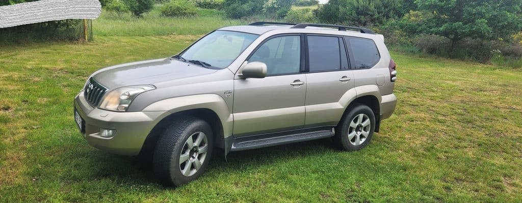 2004 Toyota LAND CRUISER
