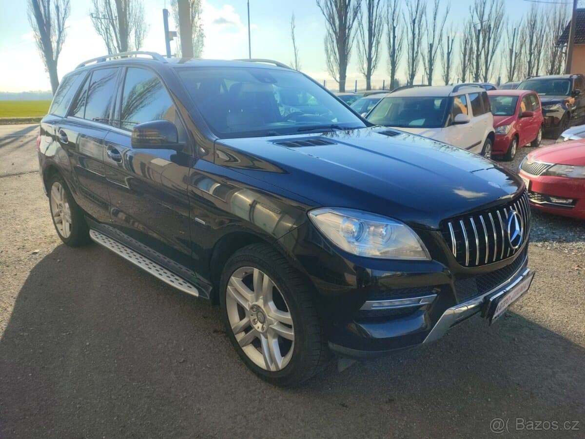 2012 Mercedes-Benz M-CLASS