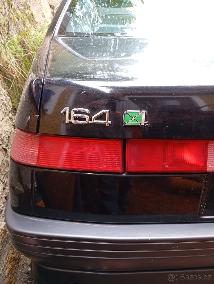Alfa Romeo 164
