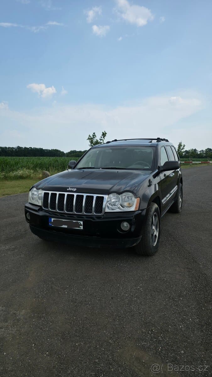 2005 Jeep CHEROKEE