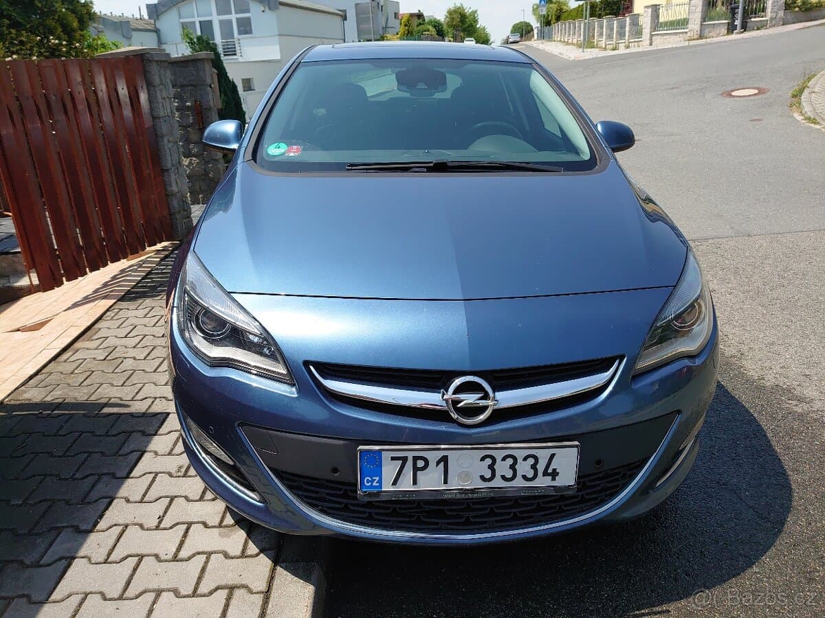 2013 Opel ASTRA