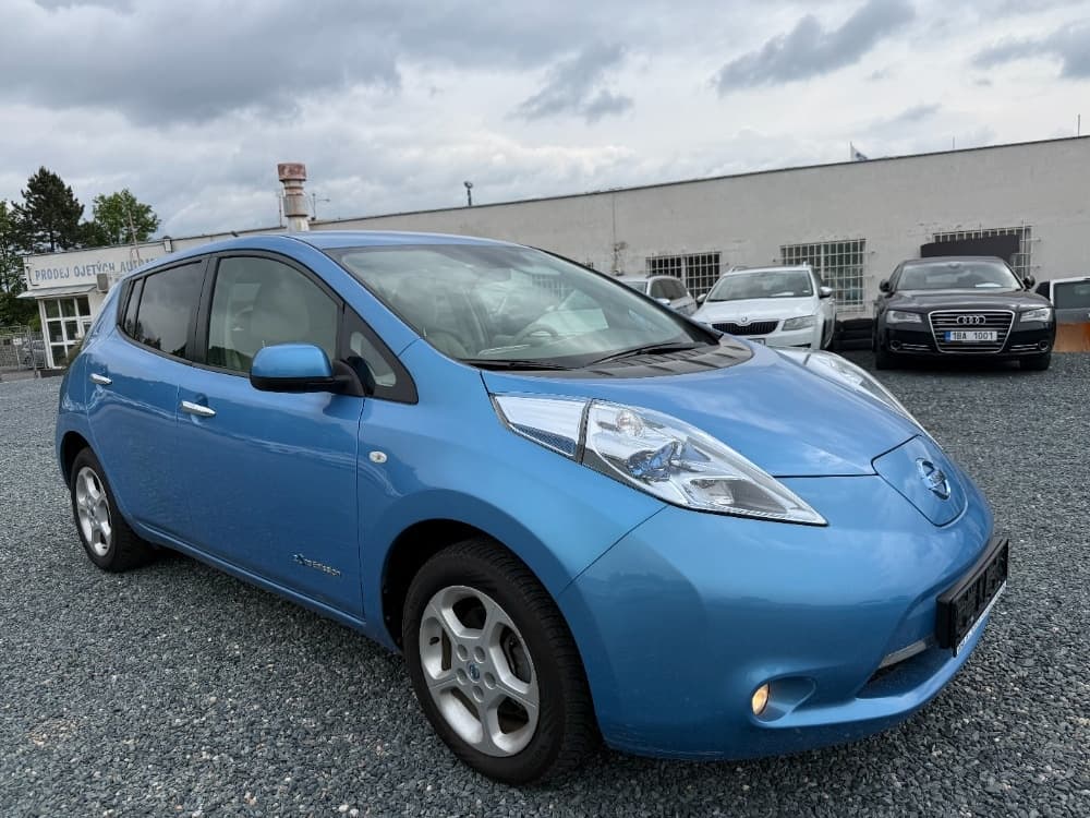 2011 Nissan LEAF