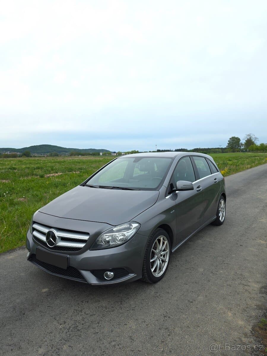 2012 Mercedes-Benz OSTATNÍ