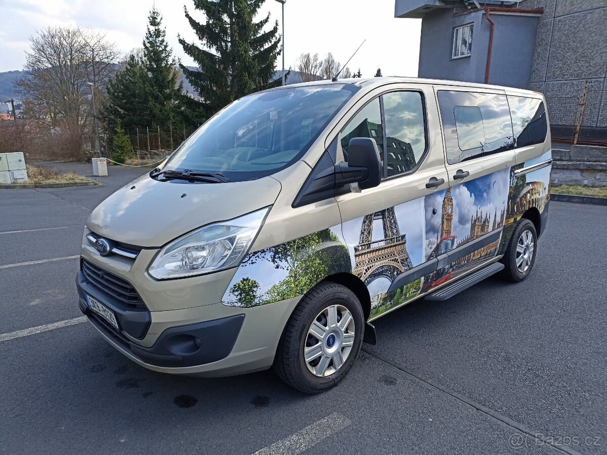 2013 Ford TOURNEO