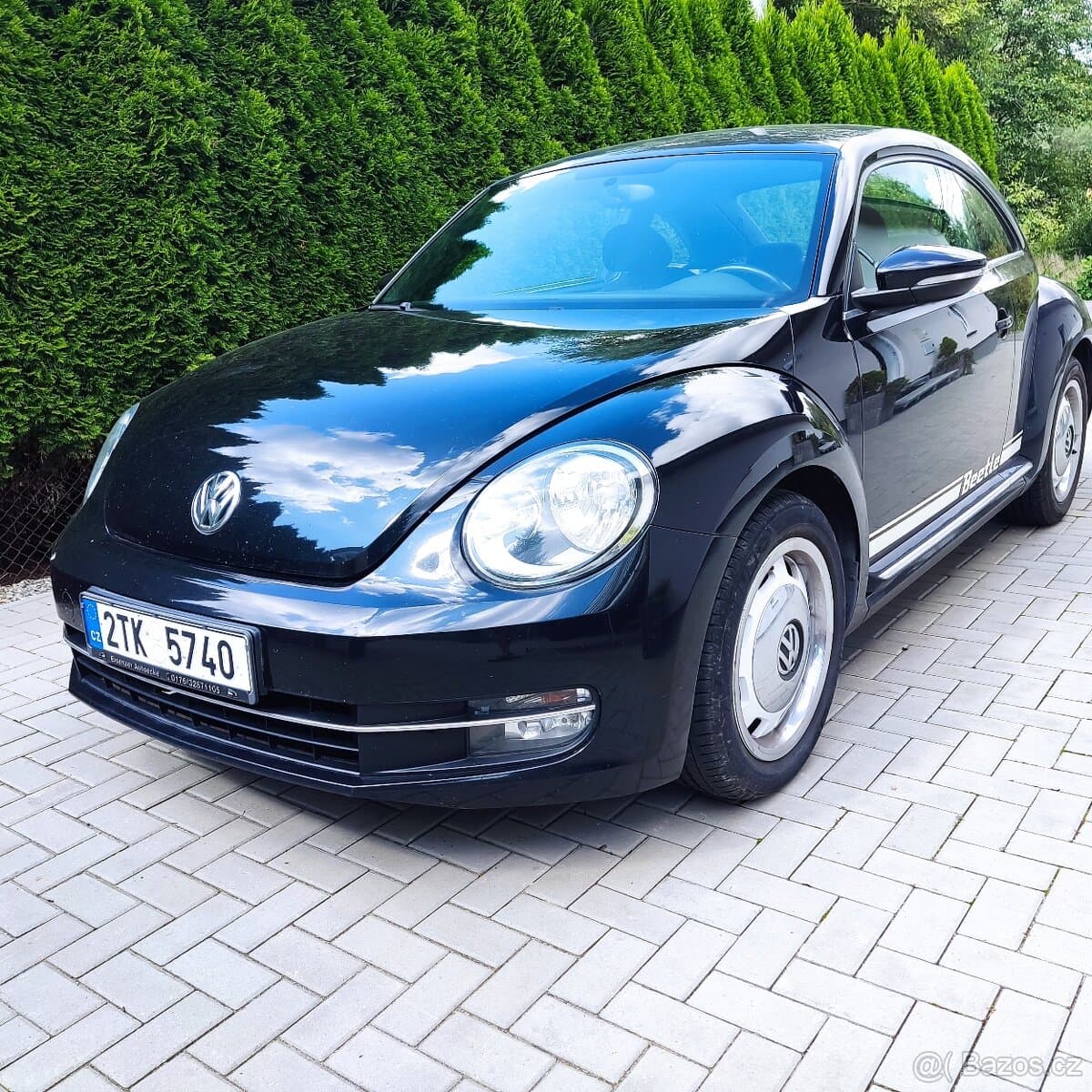 2012 Volkswagen BEETLE