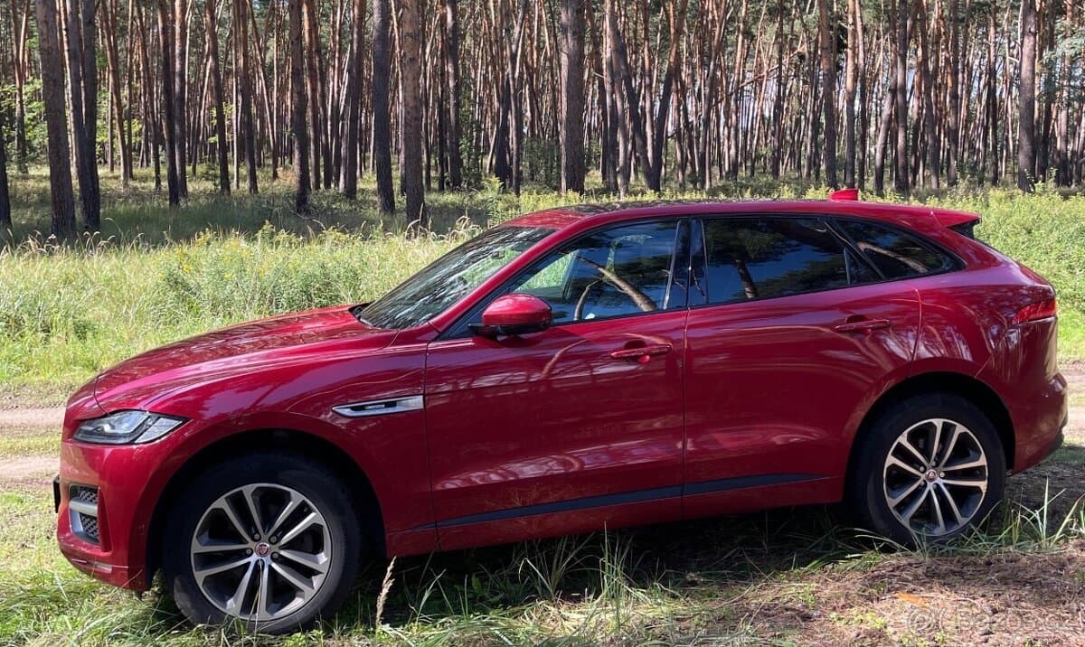 Jaguar F-PACE