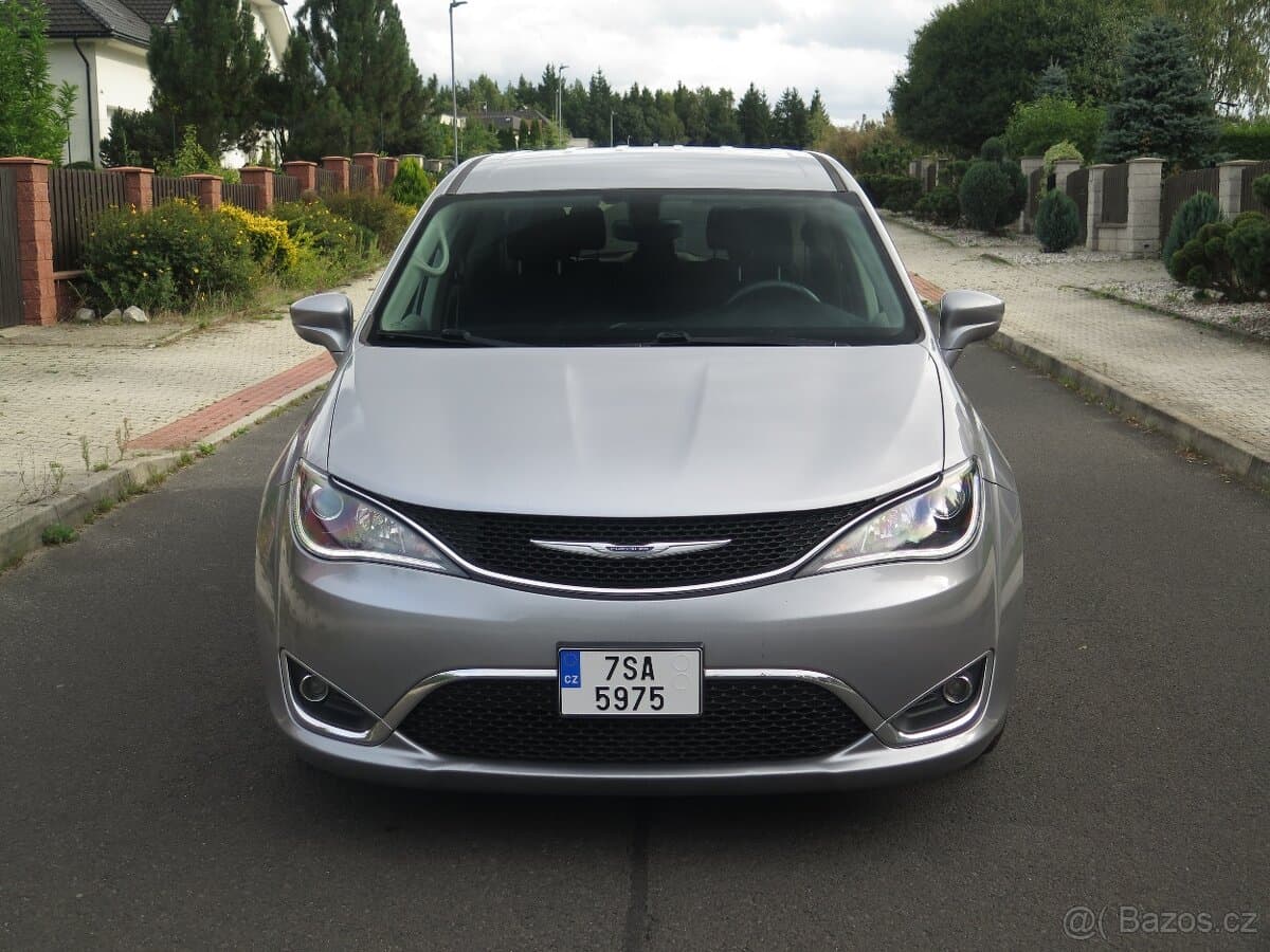 2018 Chrysler PACIFICA