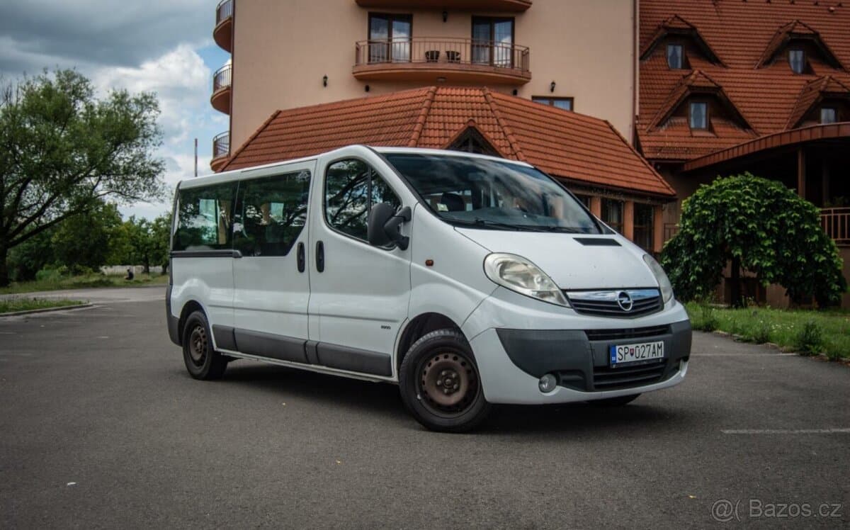 2011 Opel VIVARO