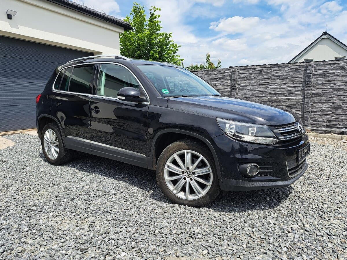 2012 Volkswagen TIGUAN