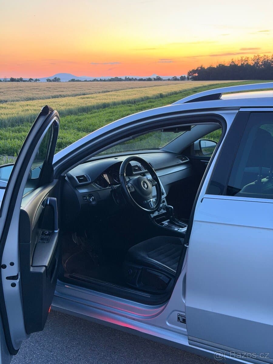 2013 Volkswagen PASSAT