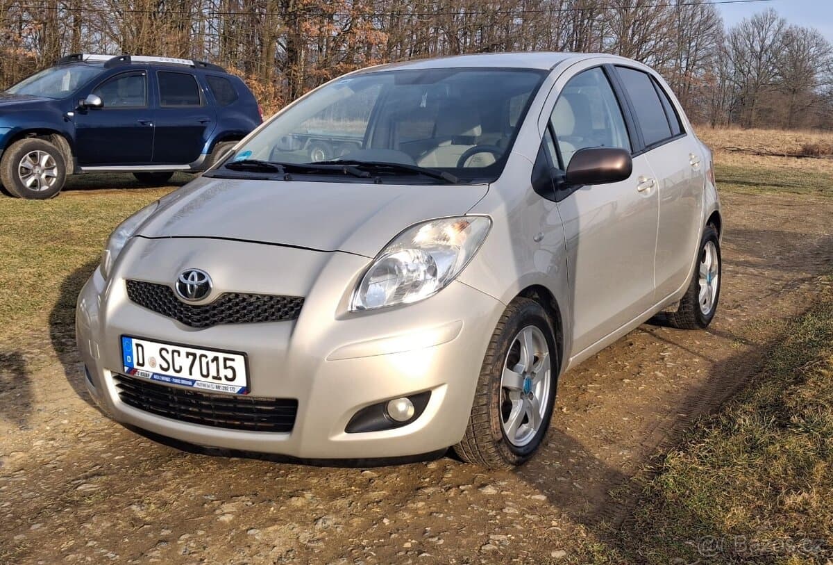2010 Toyota YARIS