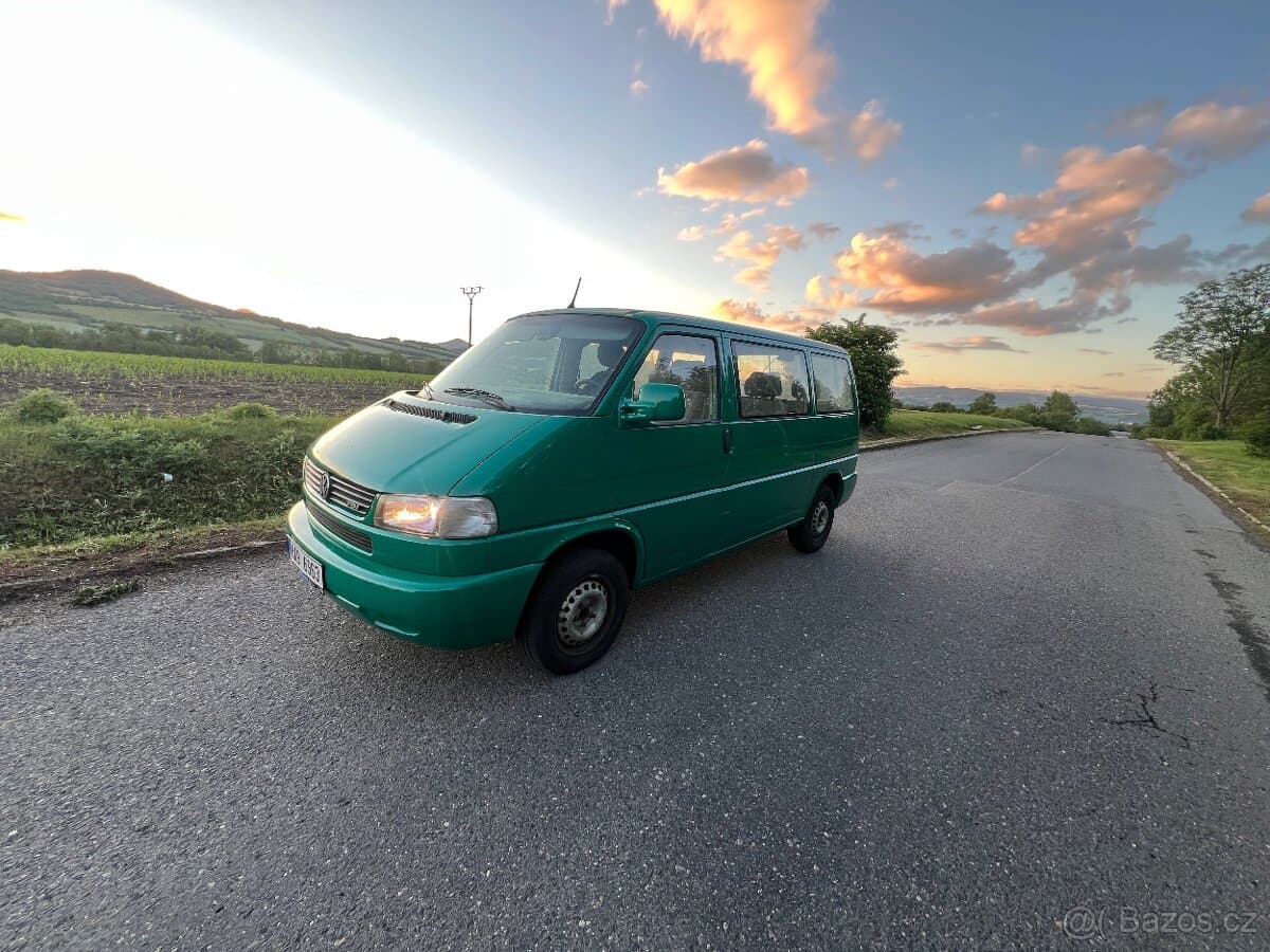 1999 Volkswagen CARAVELLE