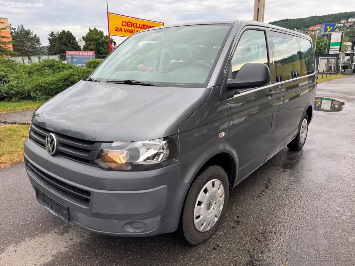 2010 Volkswagen CARAVELLE