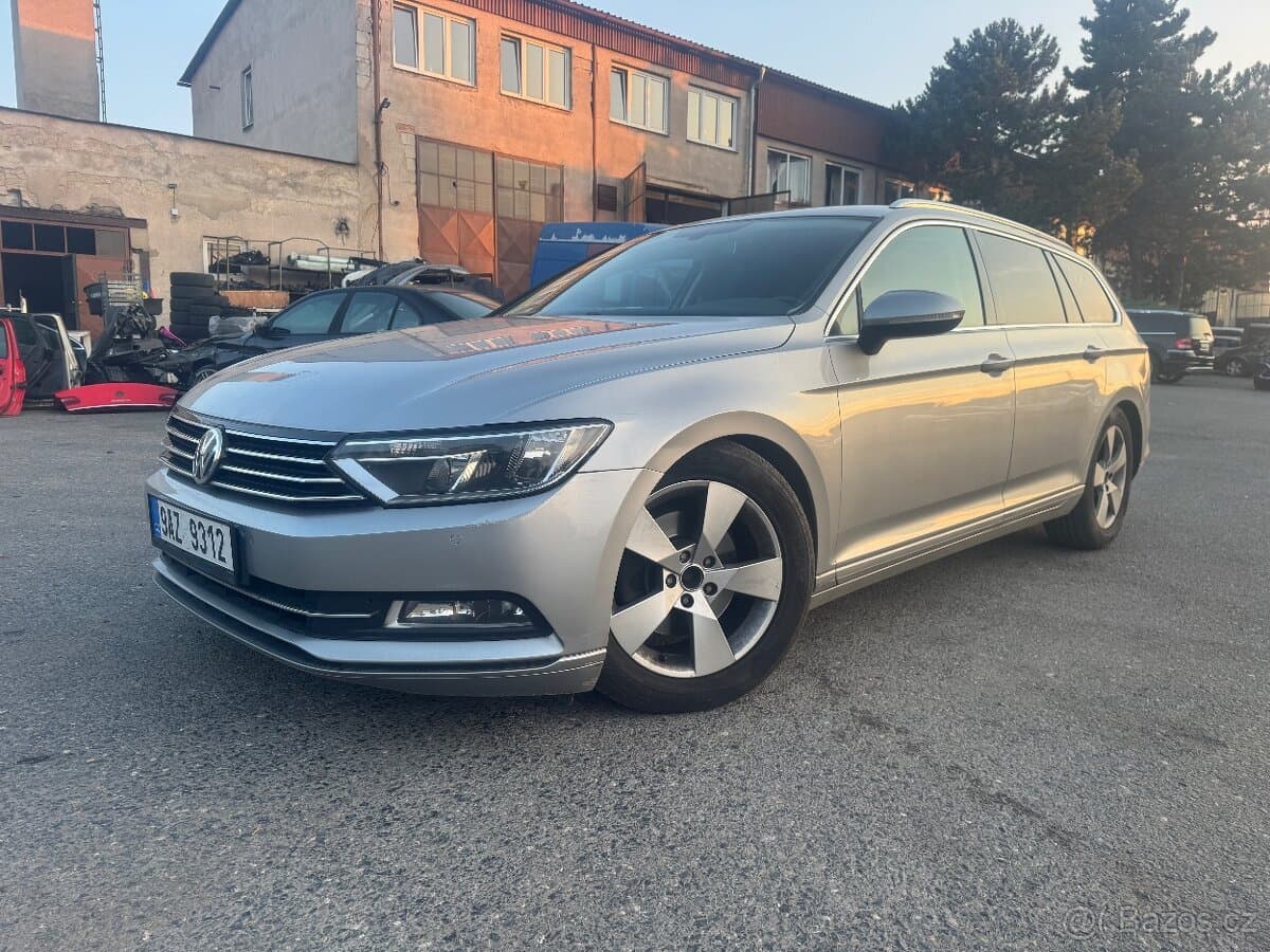 2015 Volkswagen PASSAT