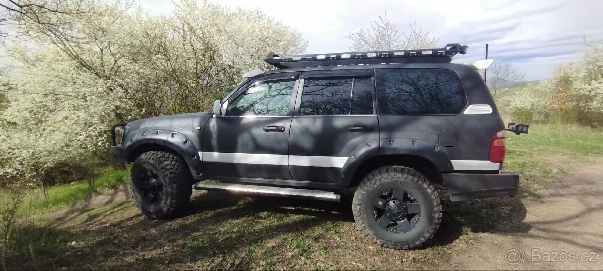 2000 Toyota LAND CRUISER