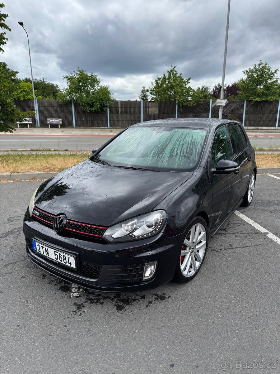 2011 Volkswagen GOLF