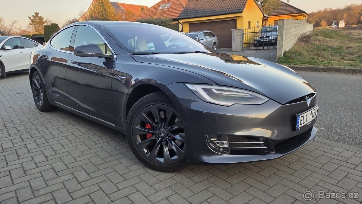2020 Tesla MODEL S