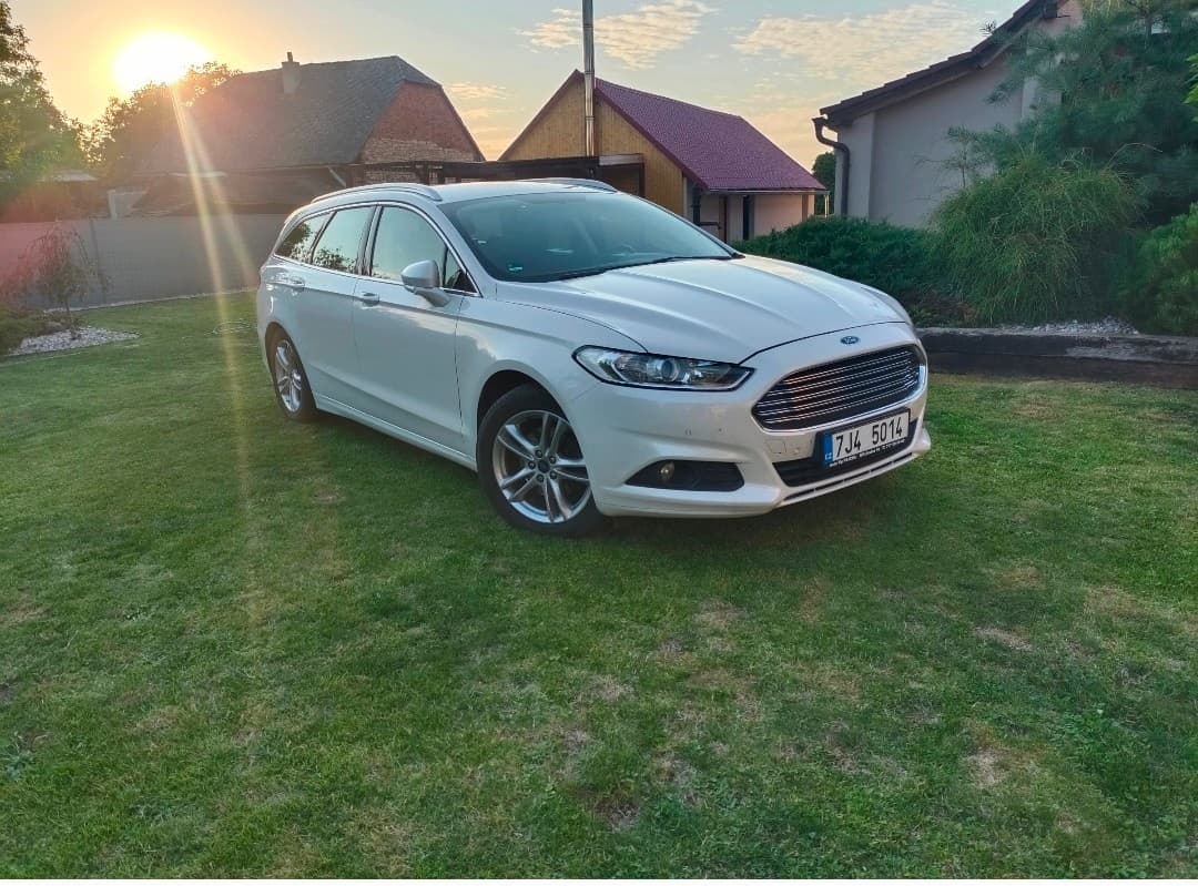 2019 Ford MONDEO