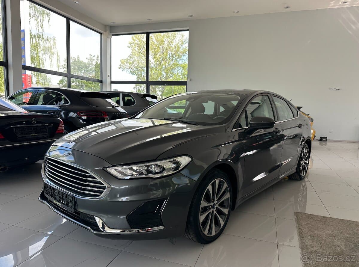 2020 Ford FUSION