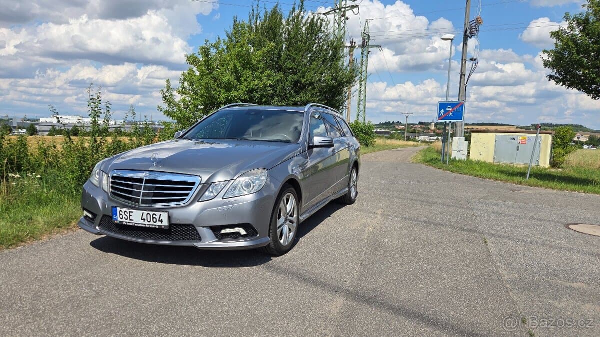 2011 Mercedes-Benz OSTATNÍ