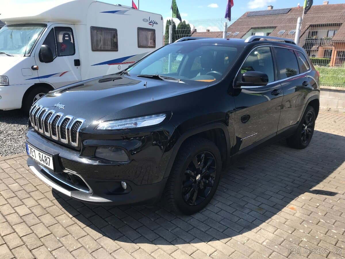2015 Jeep CHEROKEE