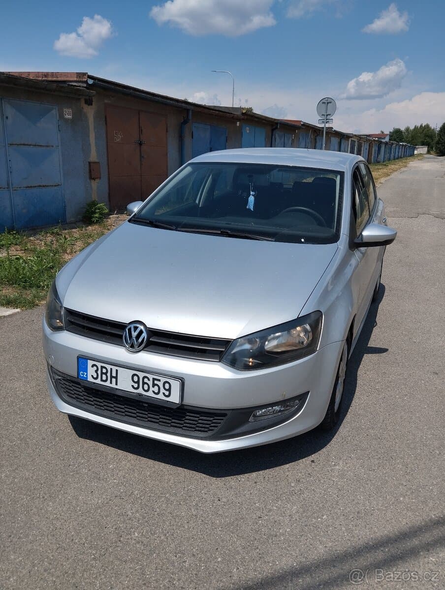 2013 Volkswagen POLO