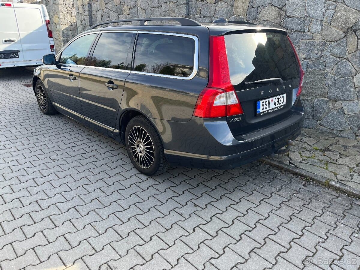 2010 Volvo V70