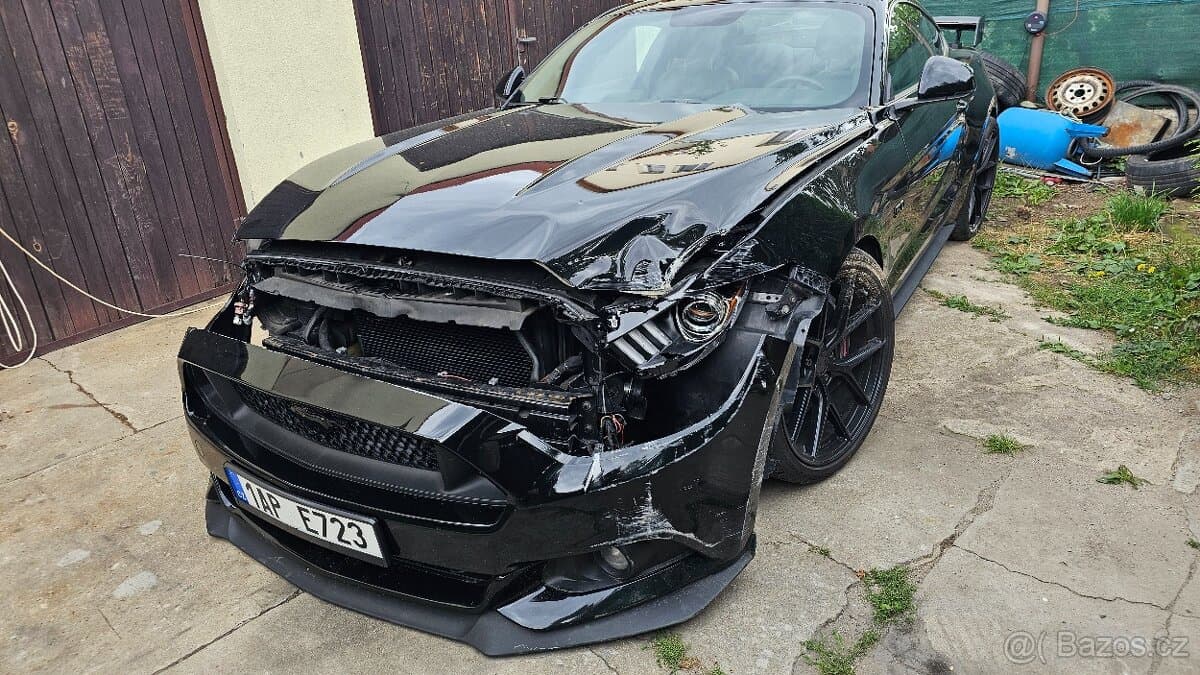 2016 Ford MUSTANG