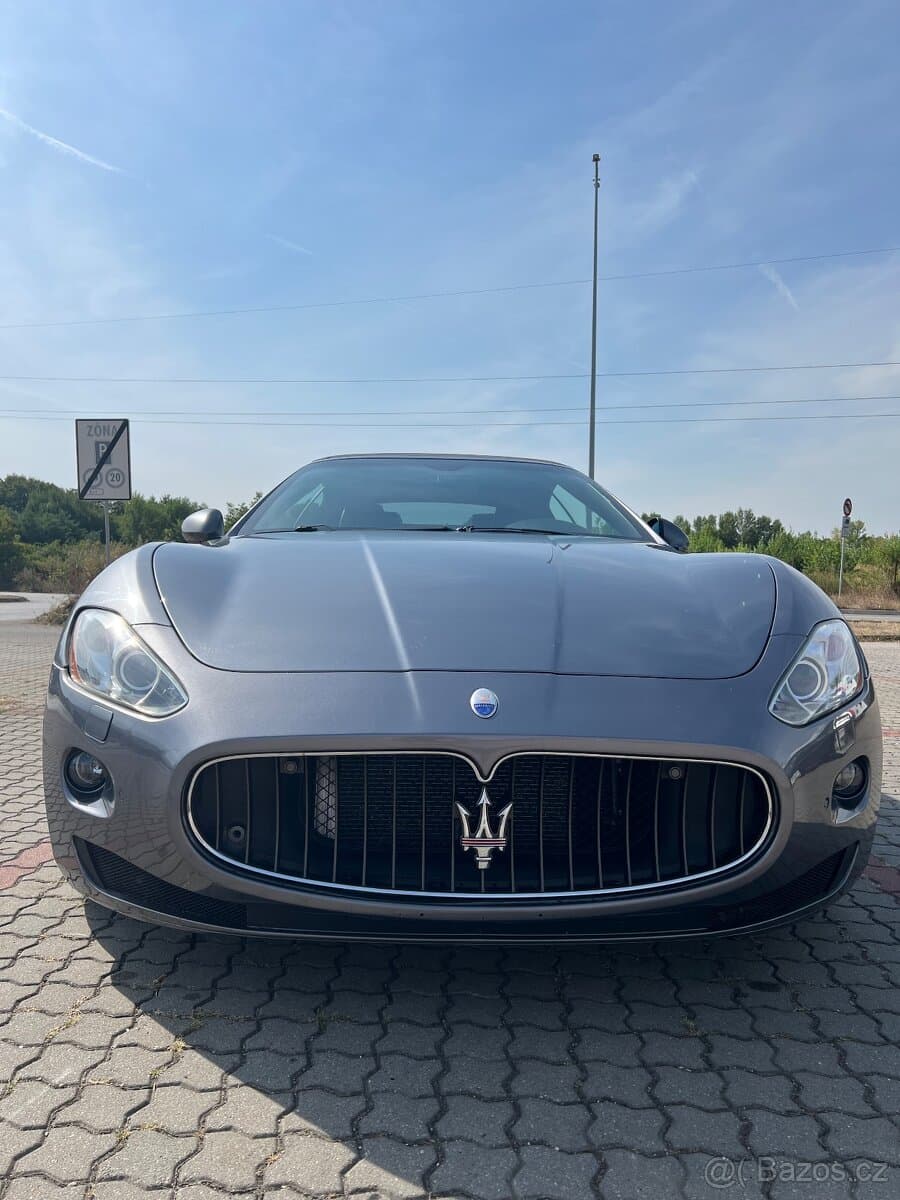 2011 Maserati GRANCABRIO