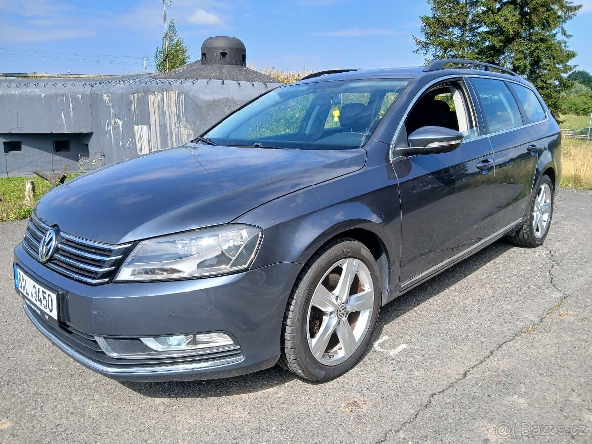 2013 Volkswagen PASSAT