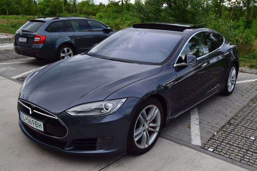 2015 Tesla OSTATNÍ