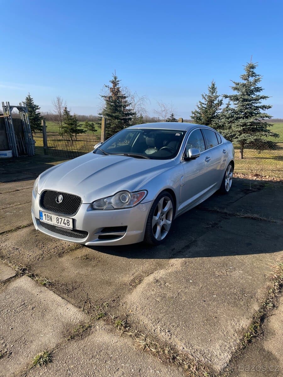 2011 Jaguar XF