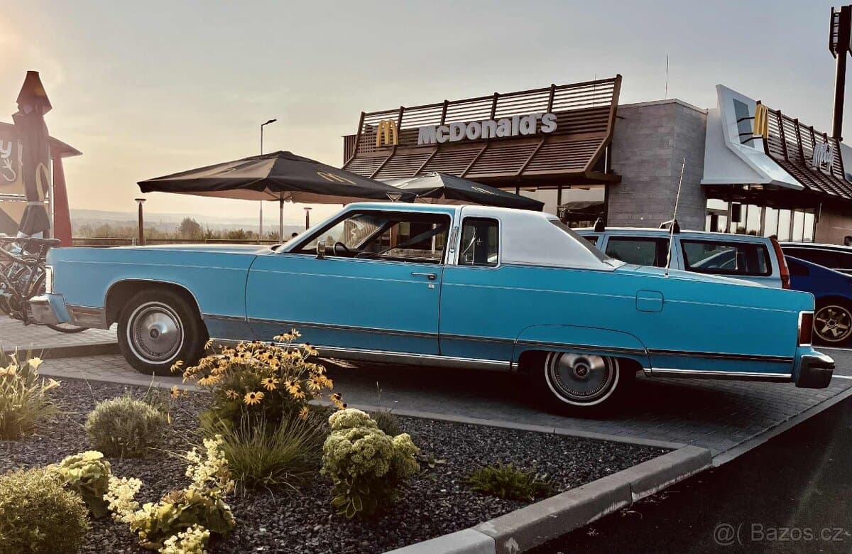 1976 Lincoln CONTINENTAL