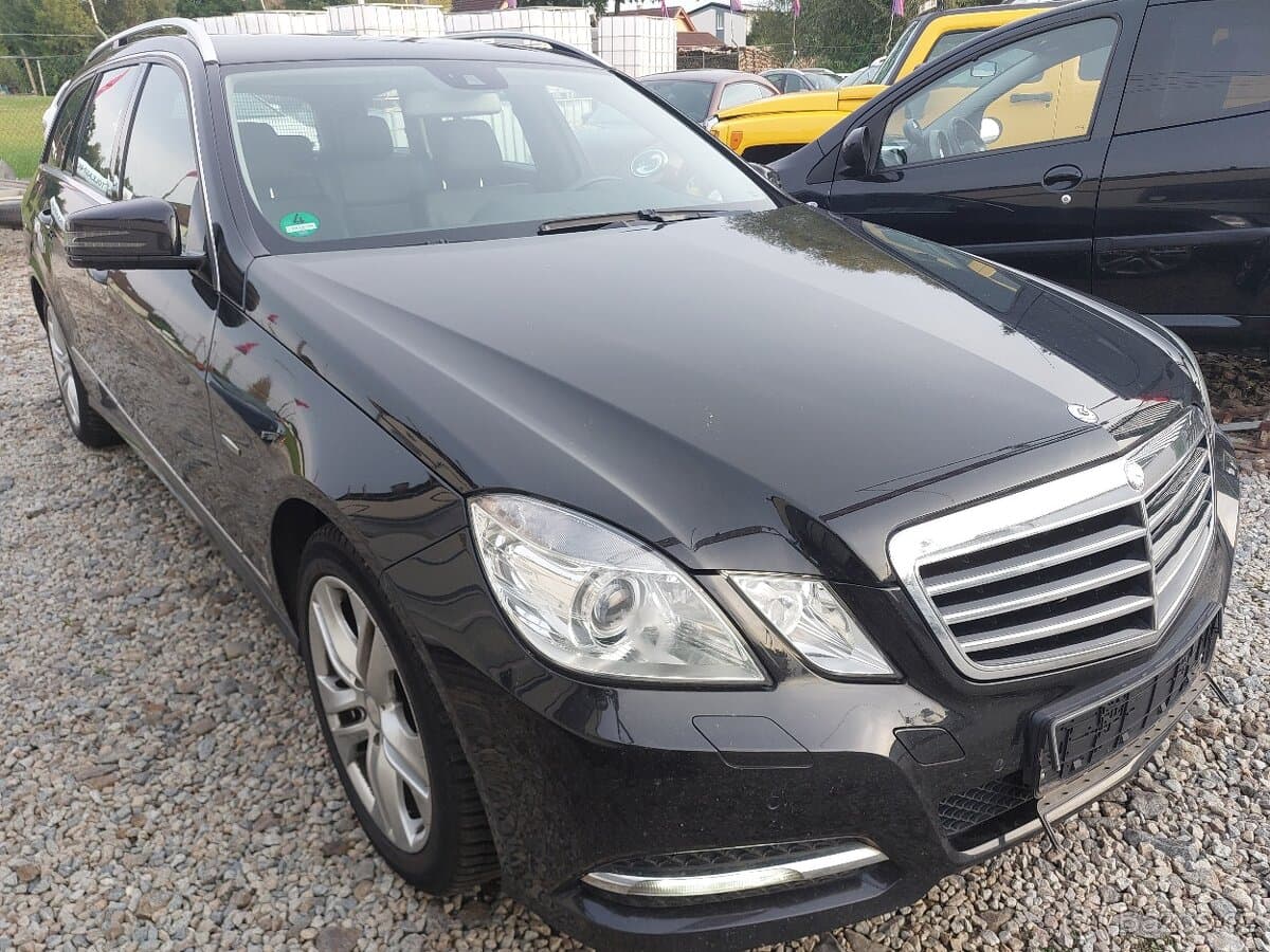 2010 Mercedes-Benz OSTATNÍ