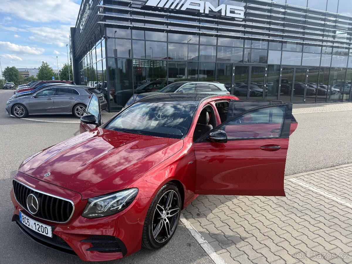 2020 Mercedes-Benz OSTATNÍ