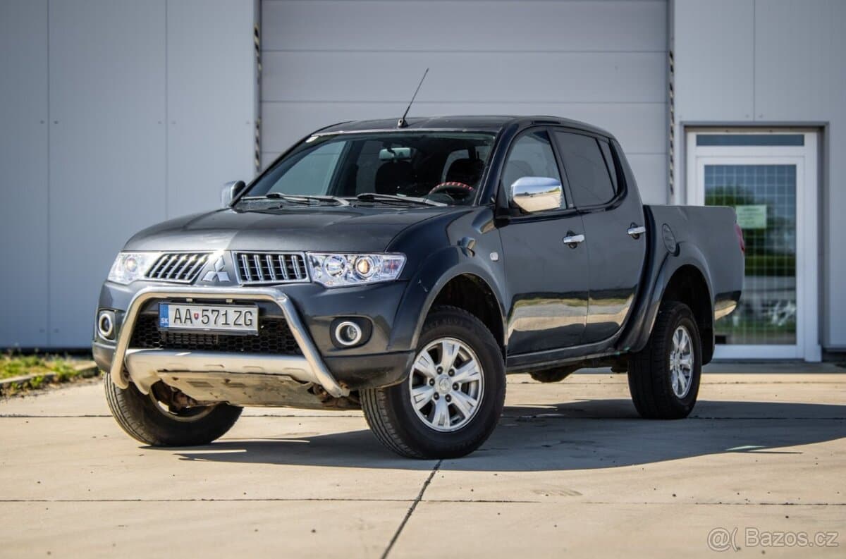 2011 Mitsubishi L200