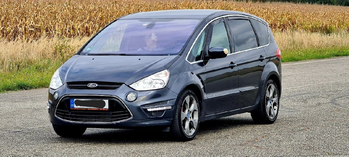 2012 Ford S-MAX