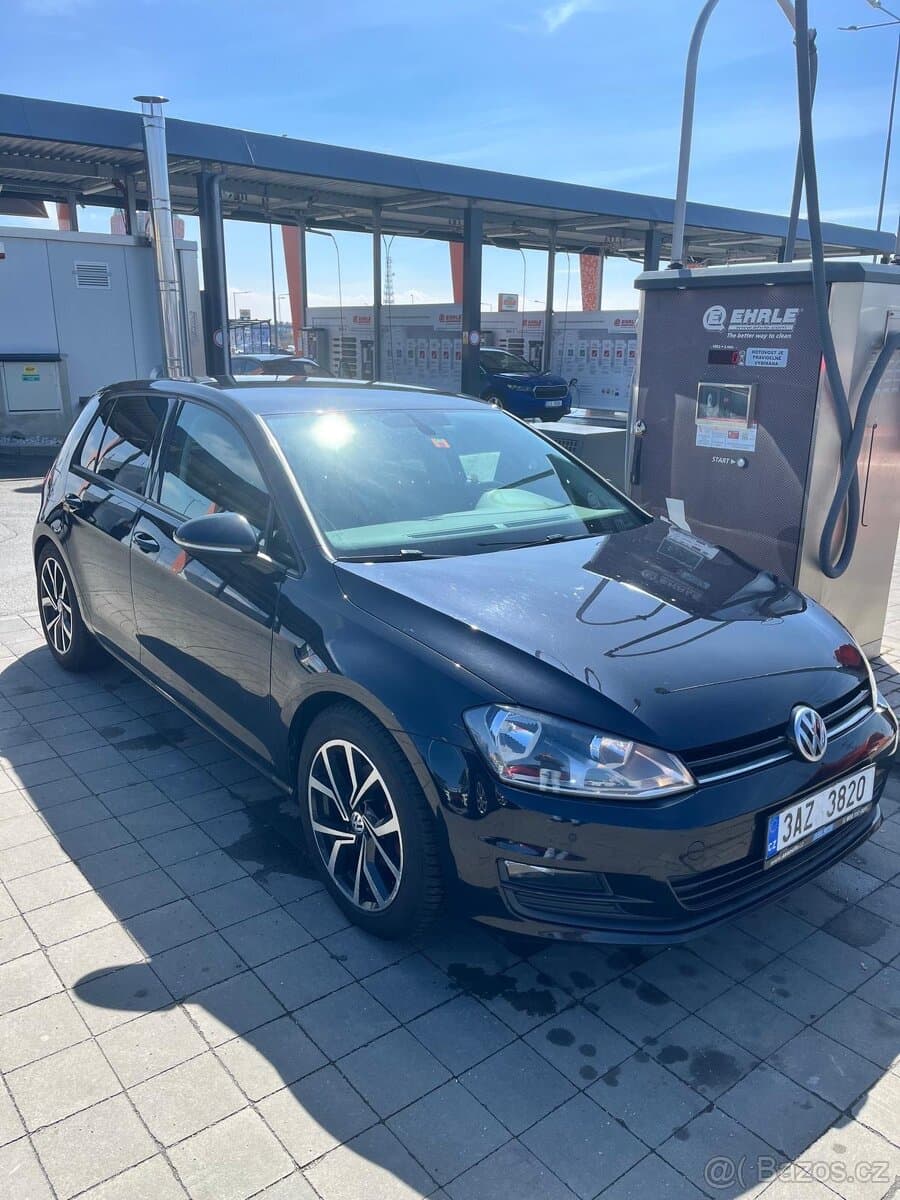 2014 Volkswagen GOLF