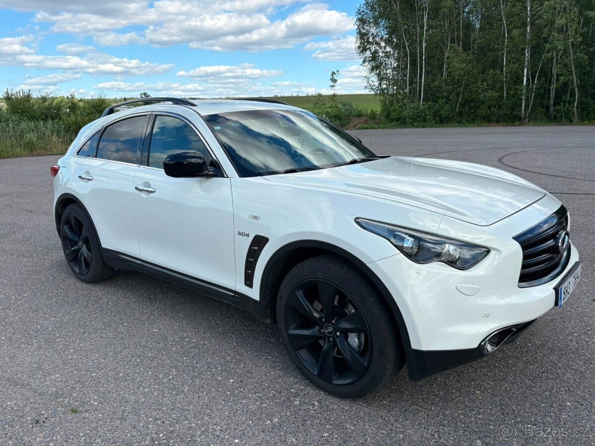 2015 Infiniti QX70